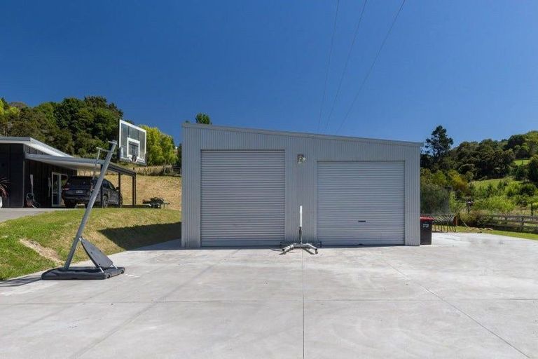 Photo of property in 224 Seafield Road, Eskdale, Napier, 4182