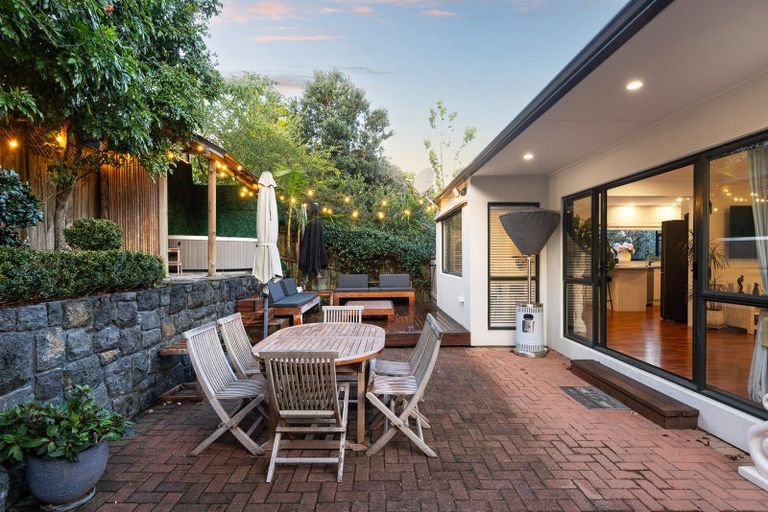 Photo of property in 19a Riddell Road, Glendowie, Auckland, 1071