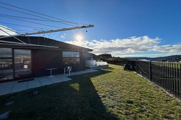 Photo of property in 11 Queen Charlotte Drive, Aotea, Porirua, 5024