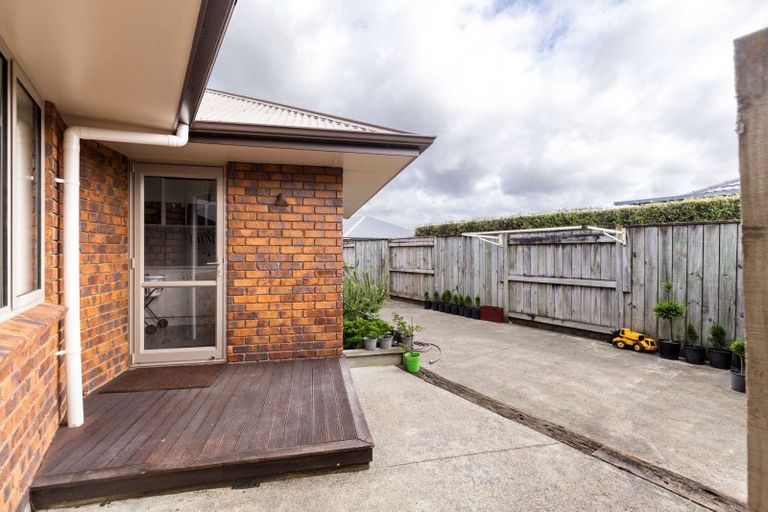Photo of property in 21 Liberty Grove, Kelvin Grove, Palmerston North, 4414