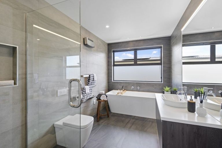 Photo of property in 51 Innes Road, St Albans, Christchurch, 8052