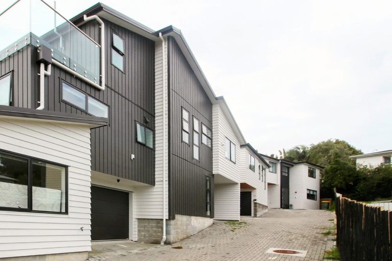 Photo of property in 59b Cedar Heights Avenue, Massey, Auckland, 0614