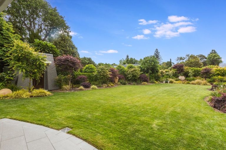 Photo of property in 10 Sunny Glen, Waikanae, 5036