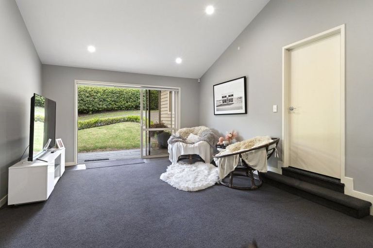 Photo of property in 14 Tiffany Close, Totara Park, Auckland, 2019