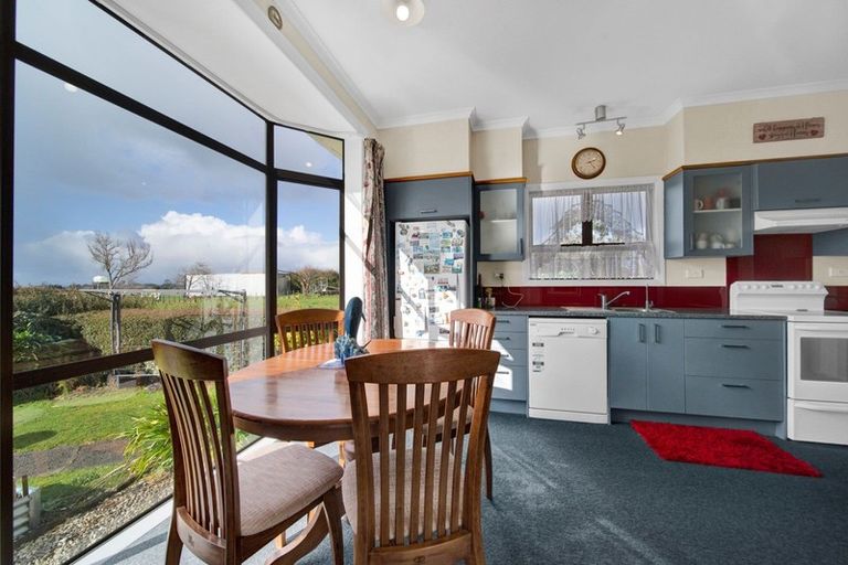 Photo of property in 21 Kent Terrace, Midhirst, Stratford, 4394