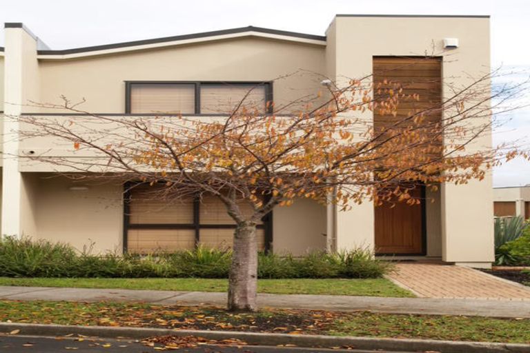 Photo of property in 21 Puma Drive, Golflands, Auckland, 2013