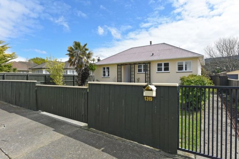 Photo of property in 1319 High Street, Taita, Lower Hutt, 5011