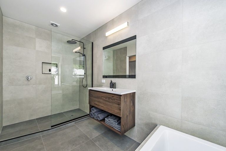 Photo of property in 65 Palmers Road, New Brighton, Christchurch, 8083