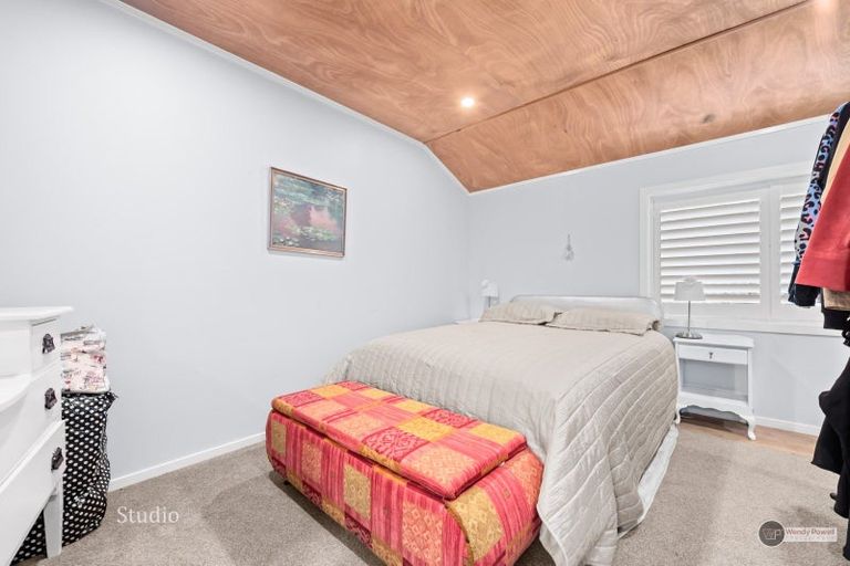 Photo of property in 1057 Fergusson Drive, Clouston Park, Upper Hutt, 5018