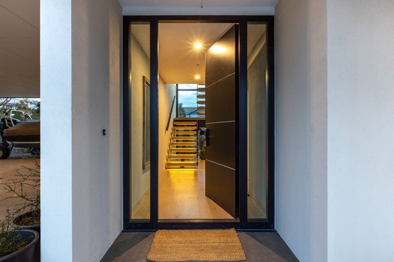 Photo of property in 3a William Bayes Place, Red Beach, 0932