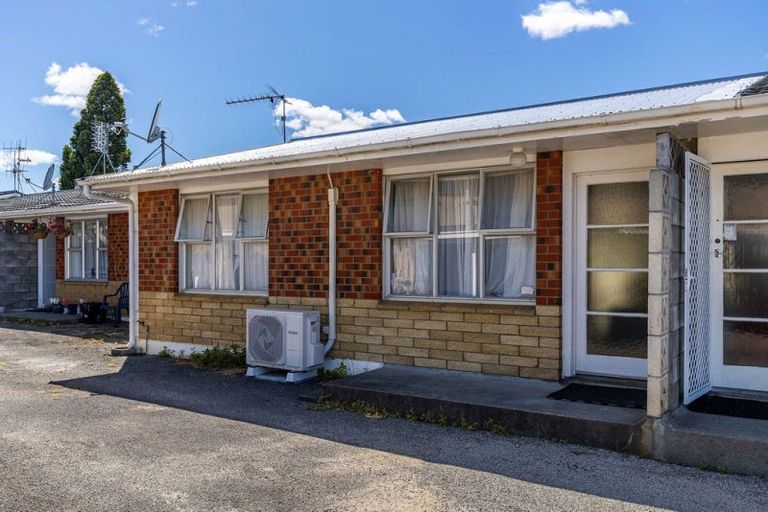 Photo of property in 2/60 Harrison Street, Whanganui, 4500