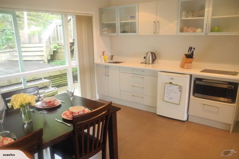 Photo of property in 36 Sylvan Park Avenue, Milford, Auckland, 0620