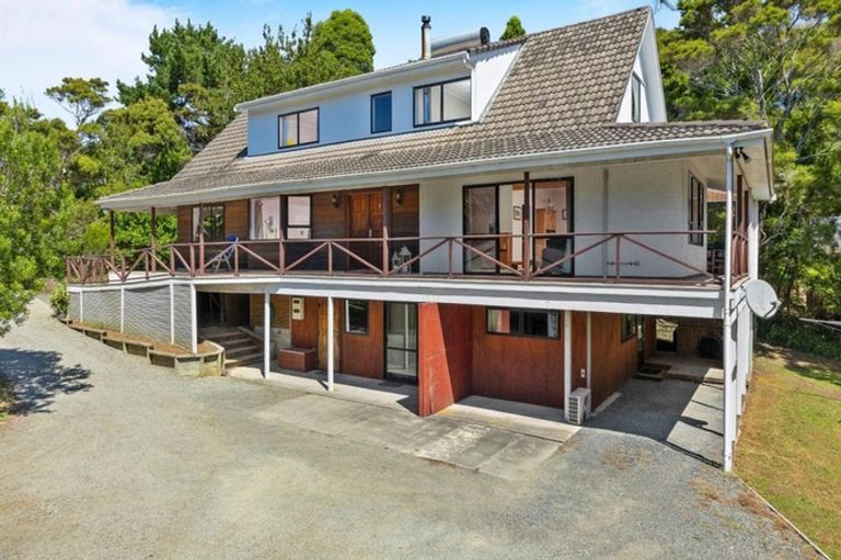 Photo of property in 3 William Pitcher Place, Greenhithe, Auckland, 0632