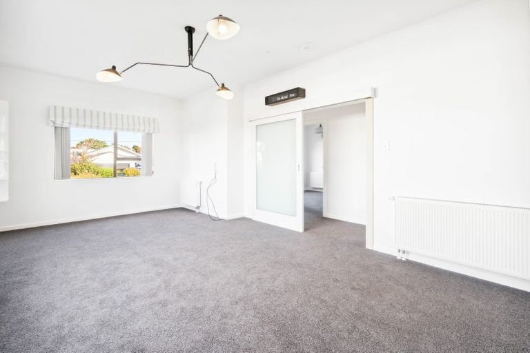 Photo of property in 17 Rotherham Terrace, Miramar, Wellington, 6022