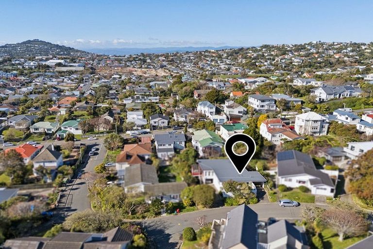 Photo of property in 1/3 Ridd Crescent, Karori, Wellington, 6012