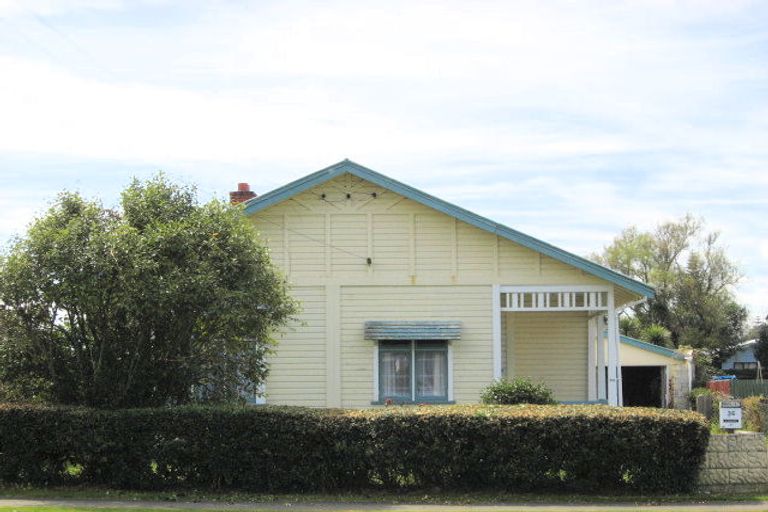 Photo of property in 36 Caius Avenue, Gonville, Whanganui, 4501