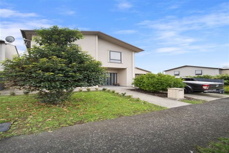 Photo of property in 16 Kuparu Street, Weymouth, Auckland, 2103