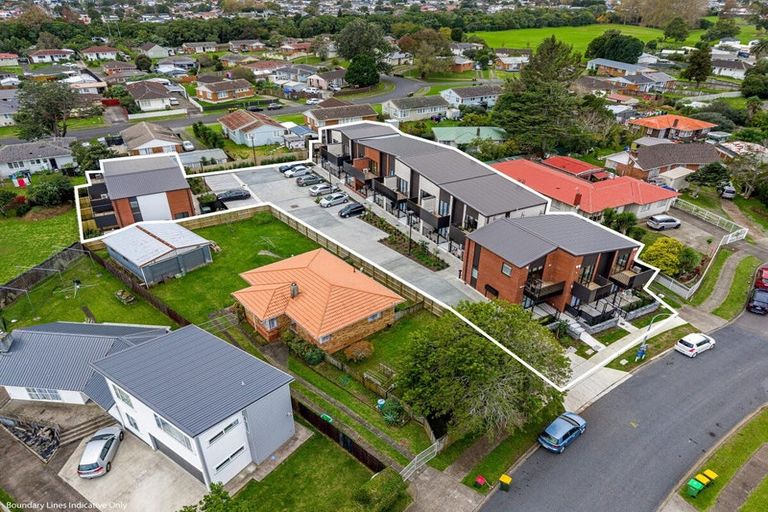 Photo of property in 15/12 Humphreys Place, Mangere, Auckland, 2022