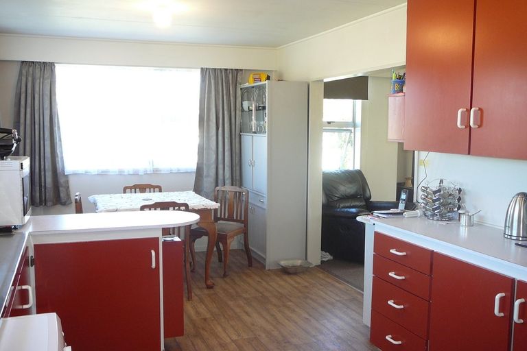 Photo of property in 14 Campbell Street, Alexandra, 9320