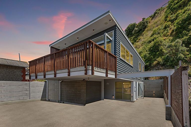 Photo of property in 528a Evans Bay Parade, Hataitai, Wellington, 6021