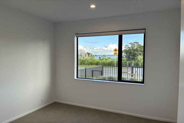 Photo of property in 131 Waituarua Drive, Takanini, Auckland, 2112