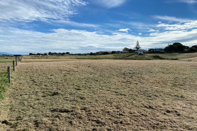 Photo of property in 22a Gawler Street, Te Horo Beach, Otaki, 5581