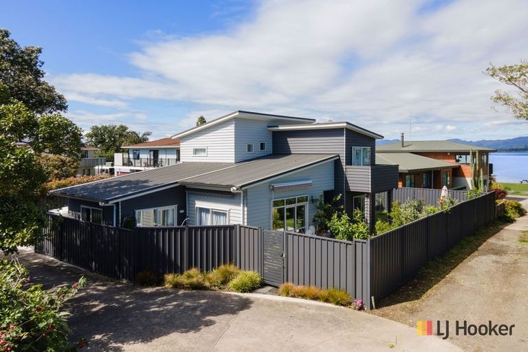 Photo of property in 35 Waione Avenue, Athenree, Waihi Beach, 3177