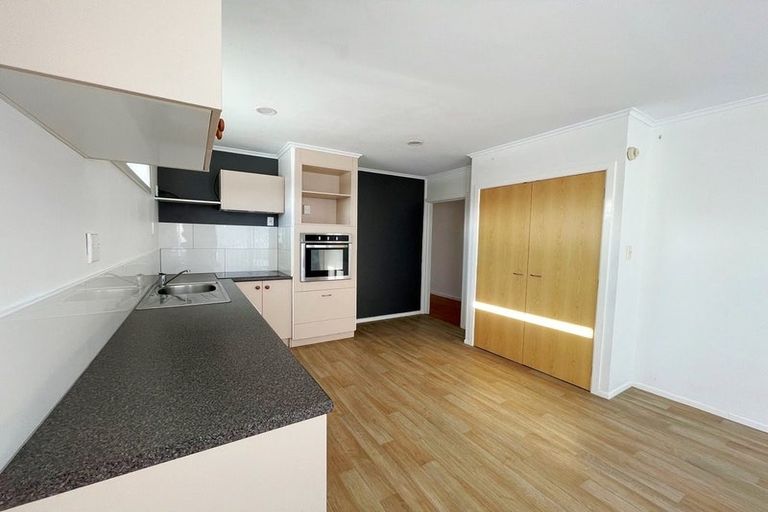 Photo of property in 1/10 Walter Street, Hauraki, Auckland, 0622