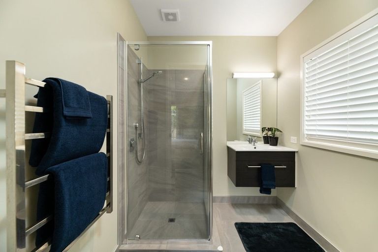 Photo of property in 5 Avocado Lane, Bethlehem, Tauranga, 3110