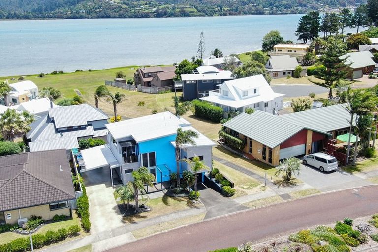 Photo of property in 140 Vista Paku, Pauanui, Hikuai, 3579