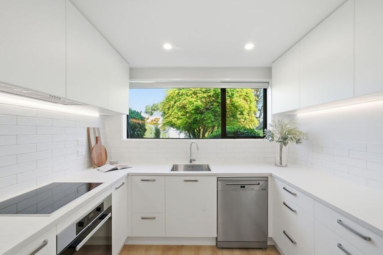 Photo of property in 1/47 Webb Street, St Albans, Christchurch, 8014