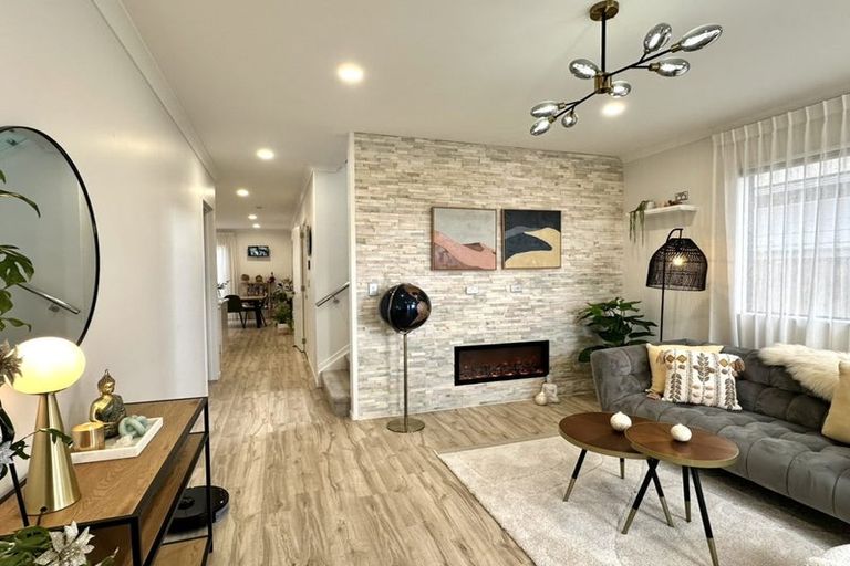 Photo of property in 24 Matahae Drive, Flat Bush, Auckland, 2019