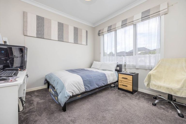 Photo of property in 76 Madison Terrace, Silverdale, 0932