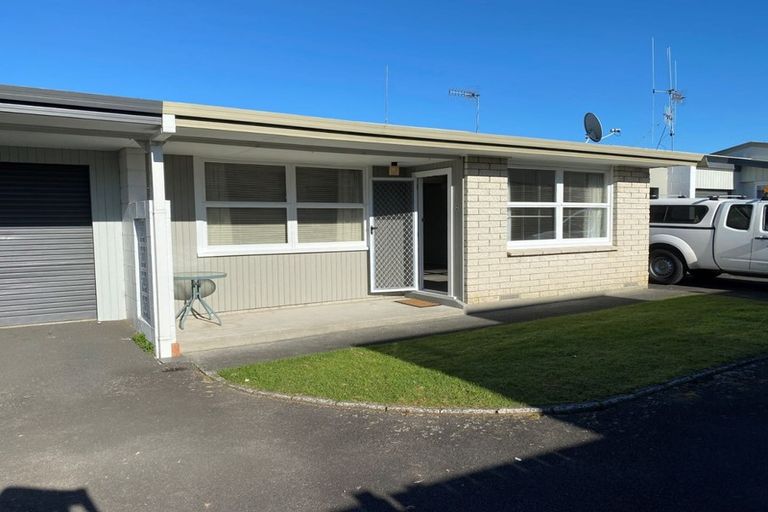 Photo of property in 2/747 Cameron Road, Tauranga South, Tauranga, 3112