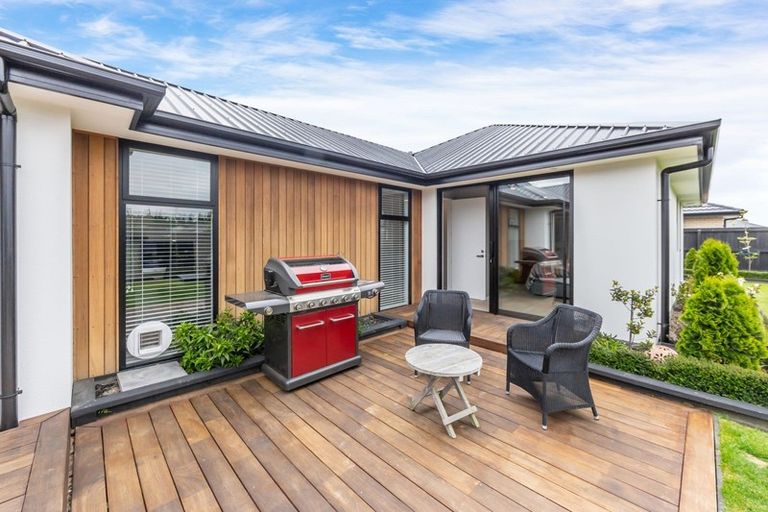 Photo of property in 20 Chimango Place, Rolleston, 7615