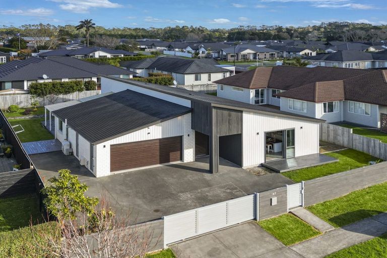 Photo of property in 187 Matua Road, Kumeu, 0810