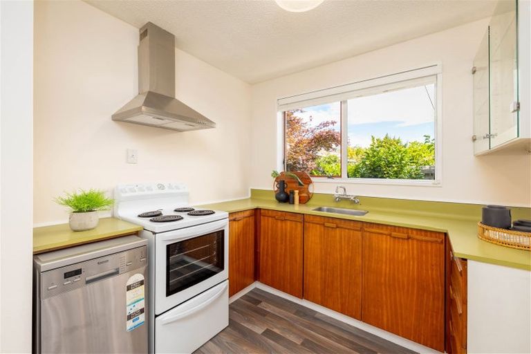 Photo of property in 2/37 Edinburgh Street, Spreydon, Christchurch, 8024