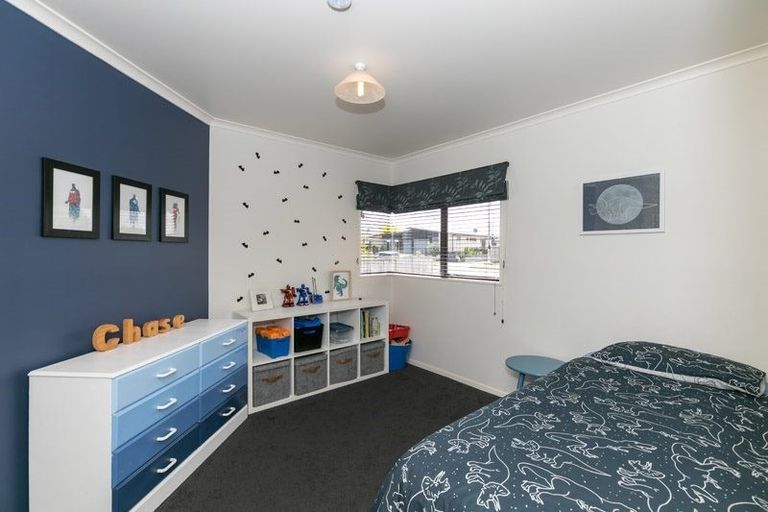 Photo of property in 132 Rototuna Road, Rototuna, Hamilton, 3210