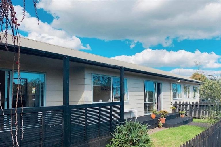 Photo of property in 11b Springs Road, Parakai, 0830