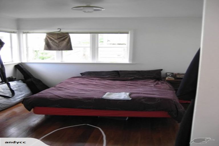 Photo of property in 5 Don Croot Street, Morningside, Auckland, 1021