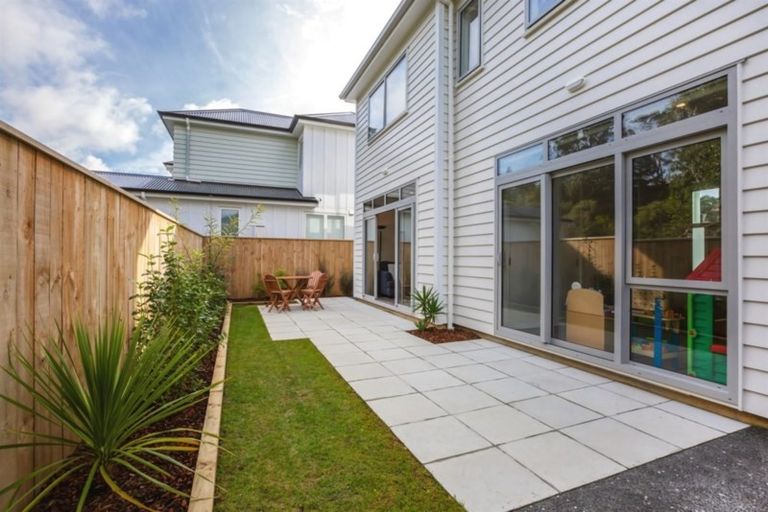 Photo of property in 10 Glide Lane, Whitby, Porirua, 5024