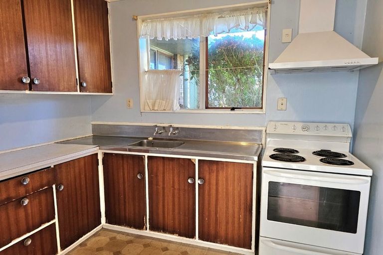 Photo of property in 2/14 William Booth Grove, Trentham, Upper Hutt, 5018