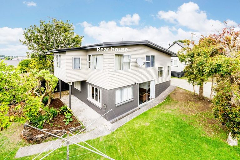 Photo of property in 39a Forrest Hill Road, Milford, Auckland, 0620