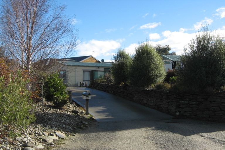Photo of property in 16 Achilles Place, Wanaka, 9305