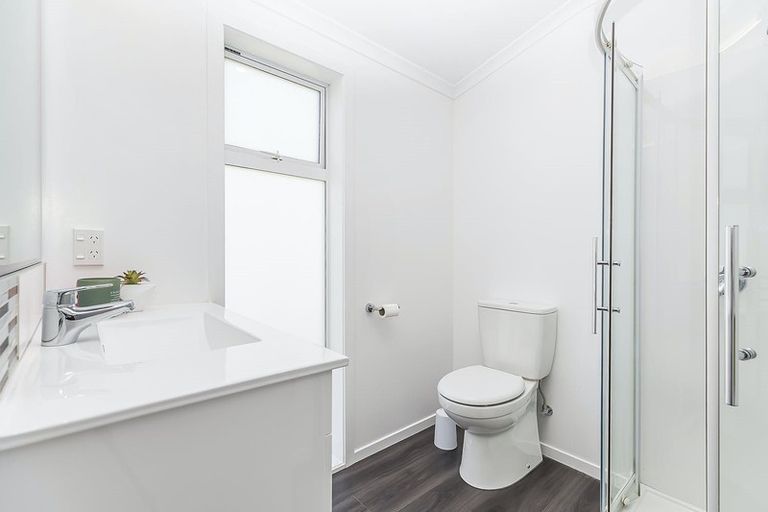 Photo of property in 5 Madeira Close, Whitby, Porirua, 5024