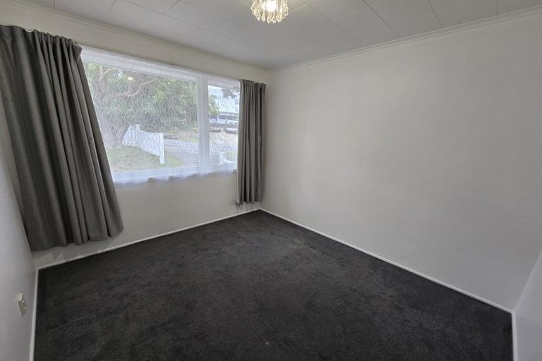 Photo of property in 51b Mana View Road, Paremata, Porirua, 5026