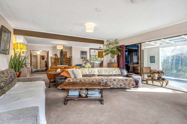 Photo of property in 11 Oxford Road, Lake Rotoma, Rotorua, 3074