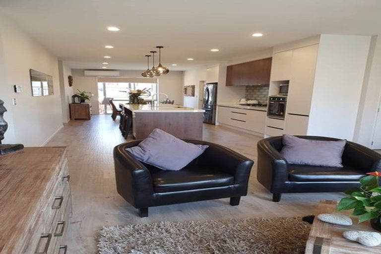 Photo of property in 35 Harriet Johnston Drive, Pokeno, 2402