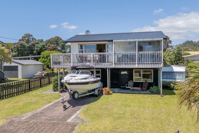 Photo of property in 174 Captain Cook Road, Cooks Beach, Whitianga, 3591