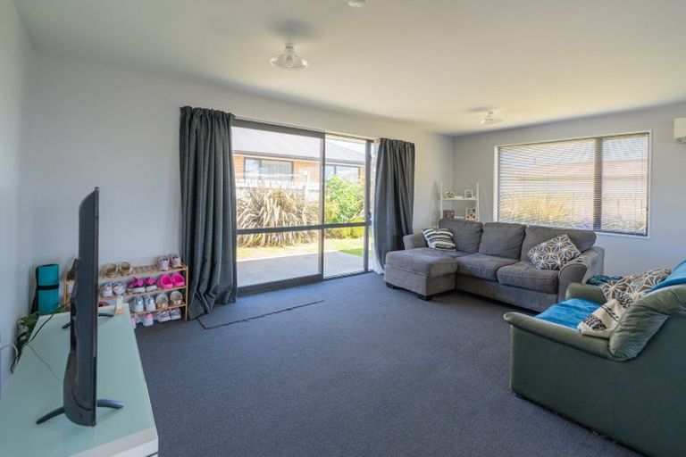 Photo of property in 18c Redmond Street, Gore, 9710